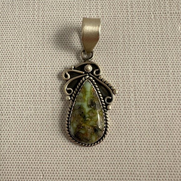 Native American Style Sterling Silver and Palomino Turquoise Pendant - Picture 11 of 11